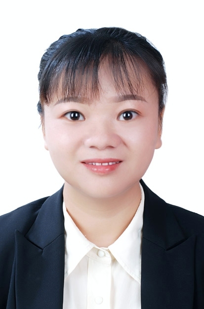 朱霞2寸彩色标准照片.jpg