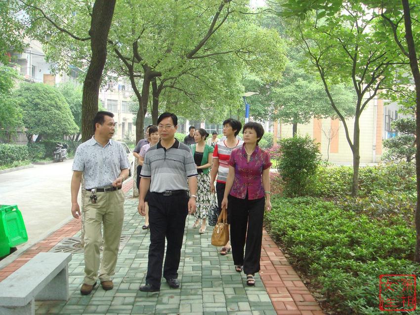 督导组考察桃源县文昌中学