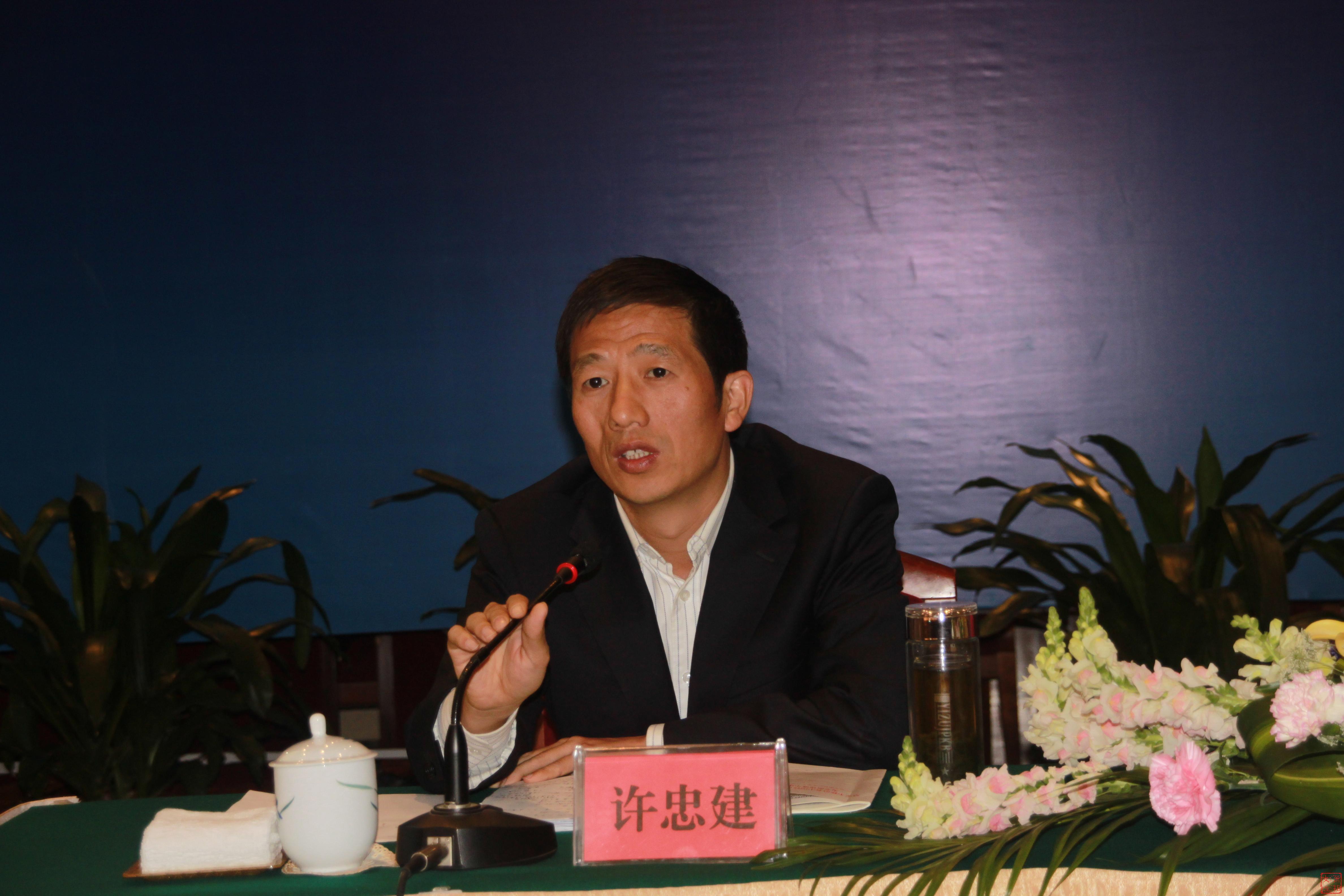 省信访局党组书记,副局长许忠建作专题讲座