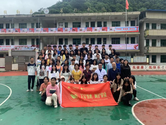 门楼下.jpg