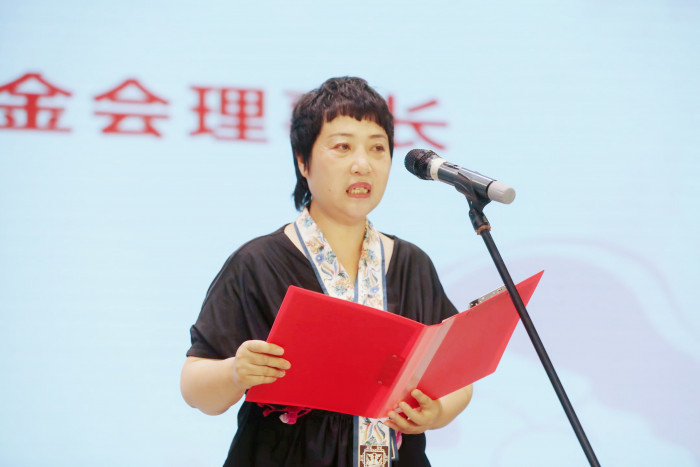 （湖南省妇女儿童发展基金会理事长王安安讲话）.jpg