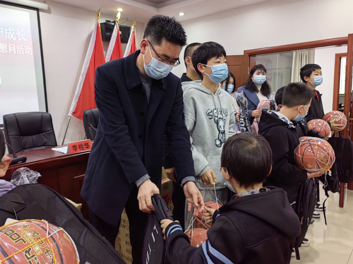 李县长.jpg