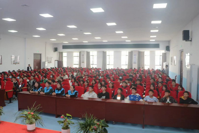 c313553886bcdd68bbb47dbacec7375.jpg