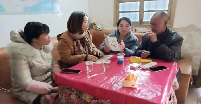 出手吧姐姐走访图片2.jpg