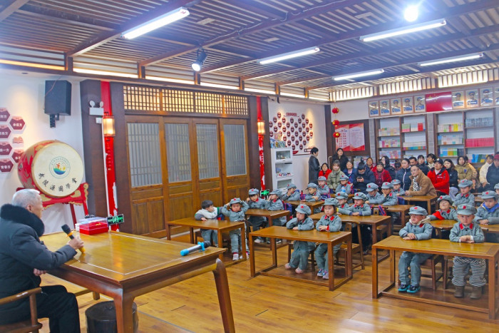 3f51b67e-90bf-4a4c-9198-64cc441074e6.jpg