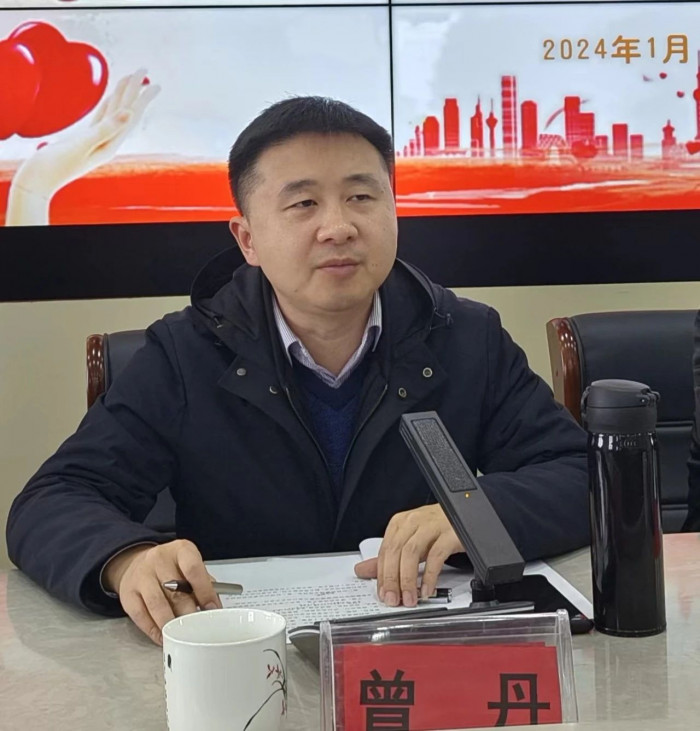 曾丹县长.jpg
