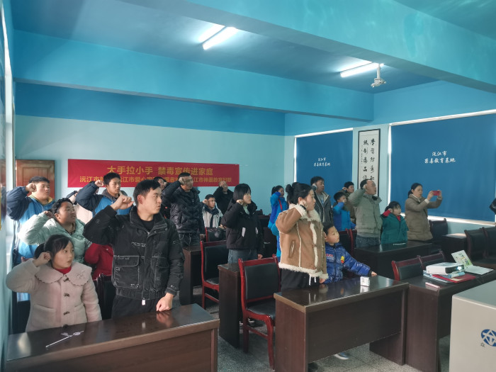 aff52ed4003e17c3d9c6183482d91f5.jpg