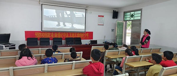 0326武圣宫利剑护蕾.jpg