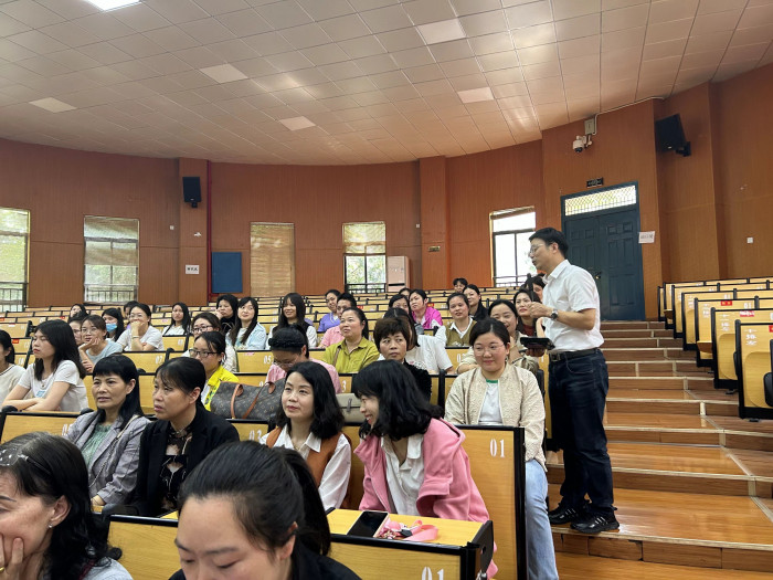实验学校.jpg