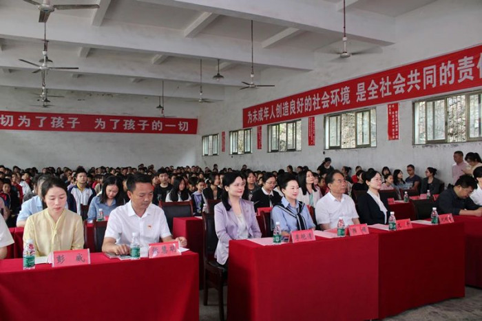 924ef2010ad7be79d87b9c1af3c81d03.jpg
