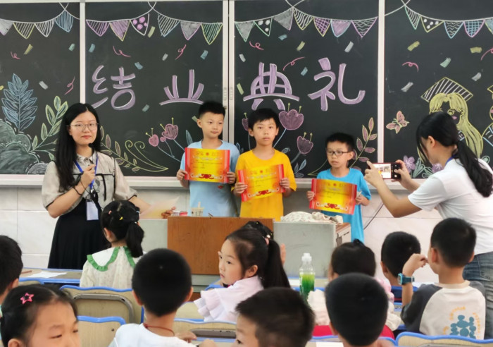 小学班毕业典礼.jpg