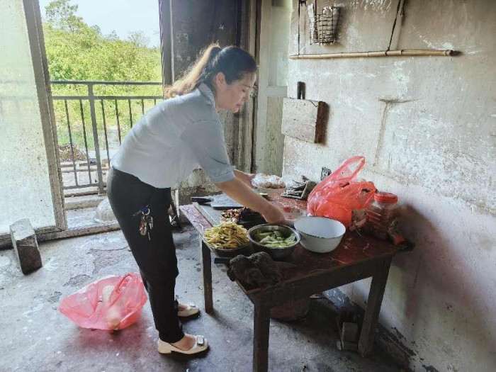 08华阁爱心妈妈.jpg