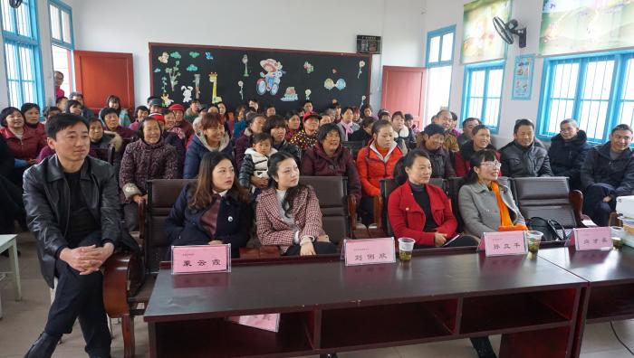 出席活动领导.JPG
