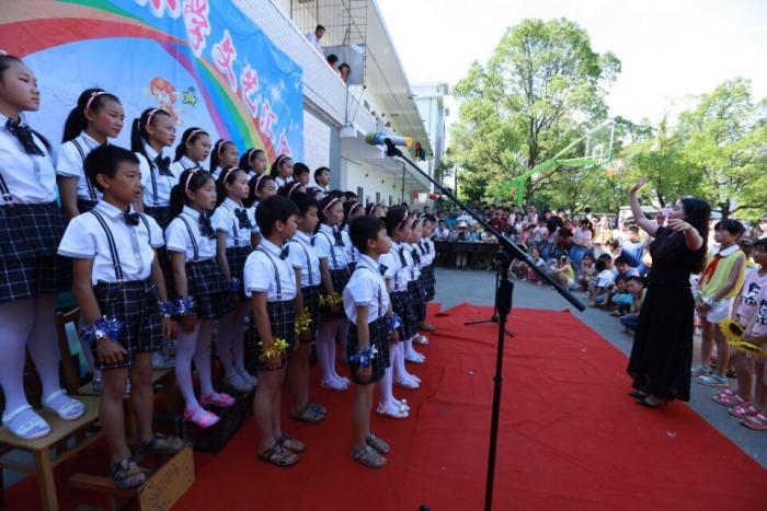 太平里小学合唱《听妈妈讲那过去的故事》.jpg