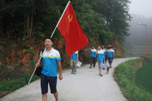 去冬枣基地的中途中.png