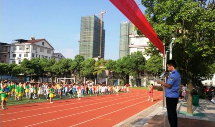360截图20160912132609877.jpg