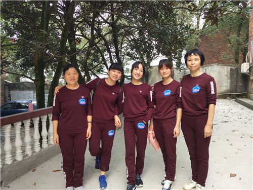 部分参赛妇女合影.jpg