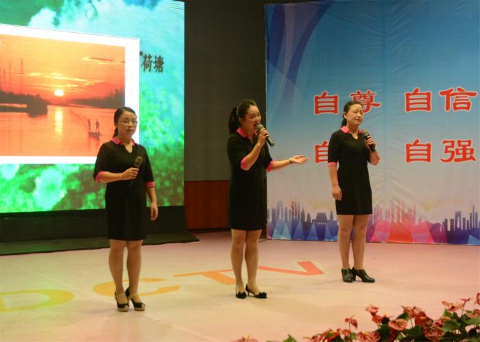 朗诵决赛3.jpg