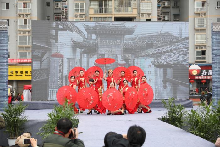 10“旗袍天下秀•韵动古商城”活动现场.jpg