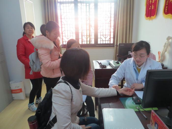 为女教职工体检.jpg