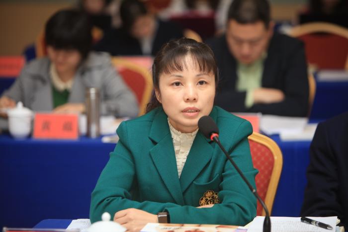 周萍 (湖南省妇女儿童发展基金会办公室主任).JPG