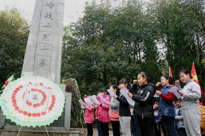 诗歌颂英烈.jpg