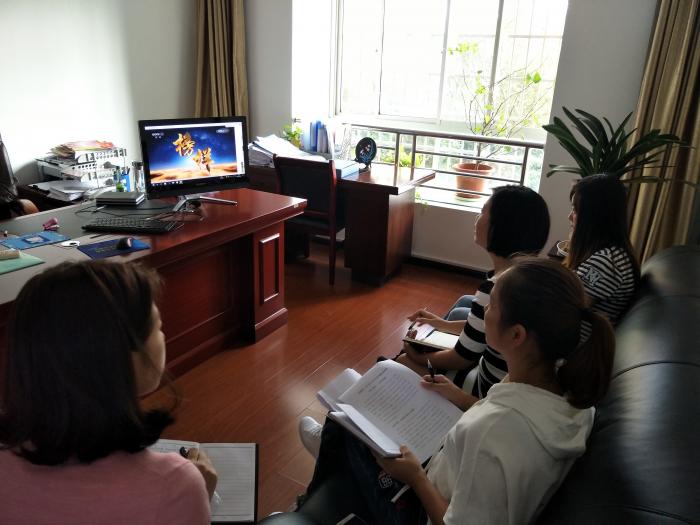 2017年10月观学习看榜样5.jpg