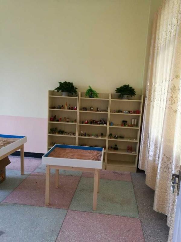 模具展示柜.jpg