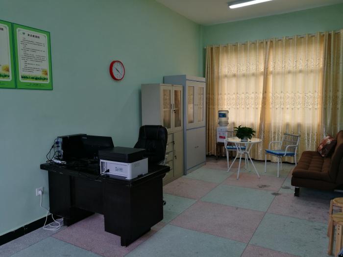 知心屋办公区.jpg