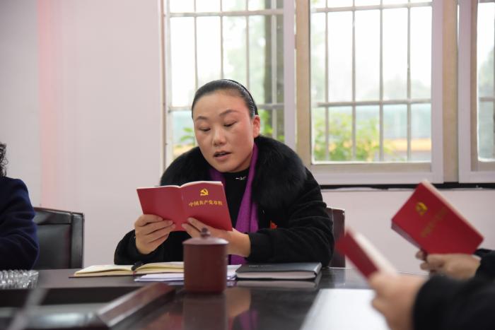 张明副主席.JPG