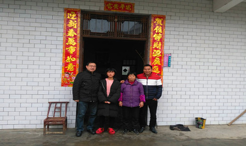 走基层慰问_副本.jpg