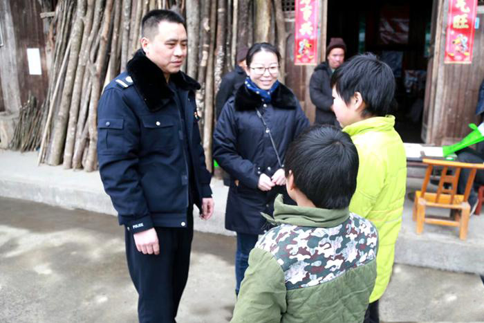 司法巾帼志愿者.jpg