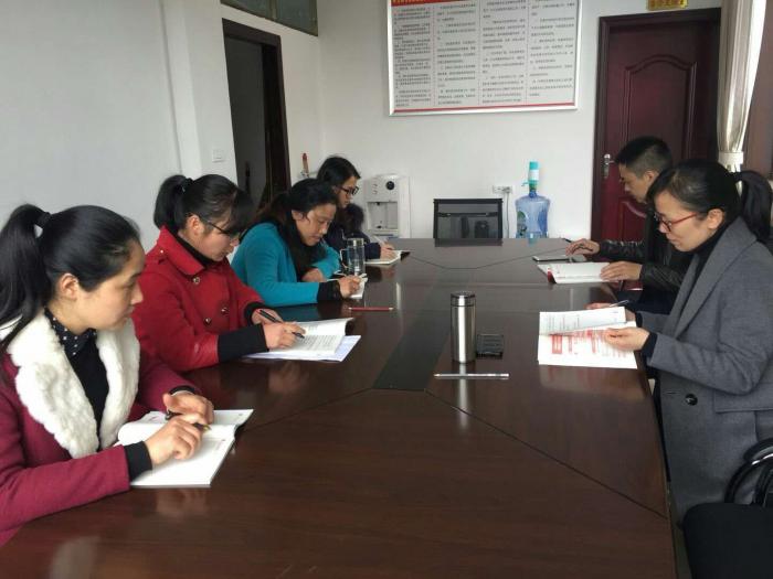 靖州县妇联团县委联合支部开展学习十九大精神交流讨论会.jpg