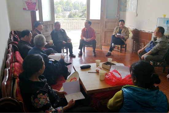 “口袋书”助力综治民调宣传.jpg