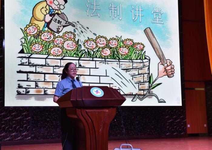 法制宣传活动现场2.jpg