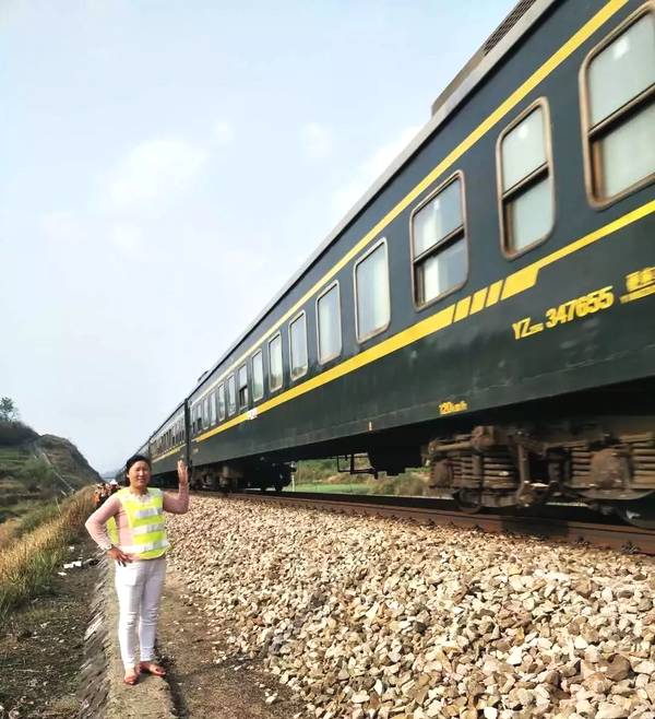刘爱华.jpeg