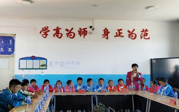 座谈会现场.jpg