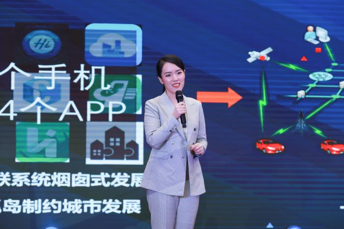 3大赛获奖单位在现场进行项目展示.JPG