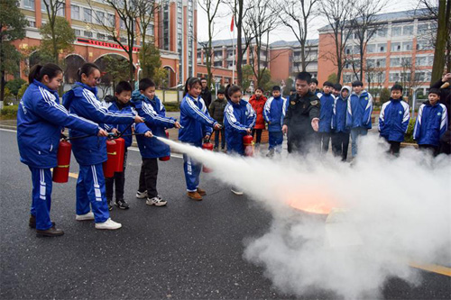 开学安全第一课5.jpg