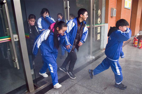 开学安全第一课4.jpg