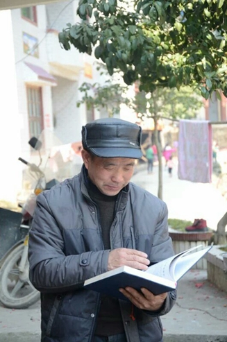 邹大明照片.jpg