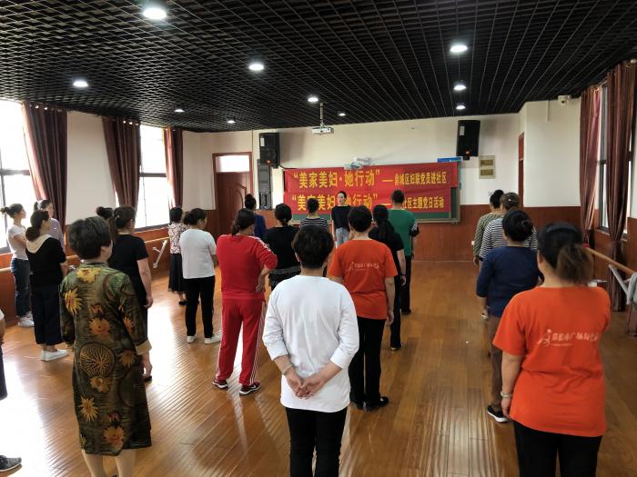 党员进社区1.JPG