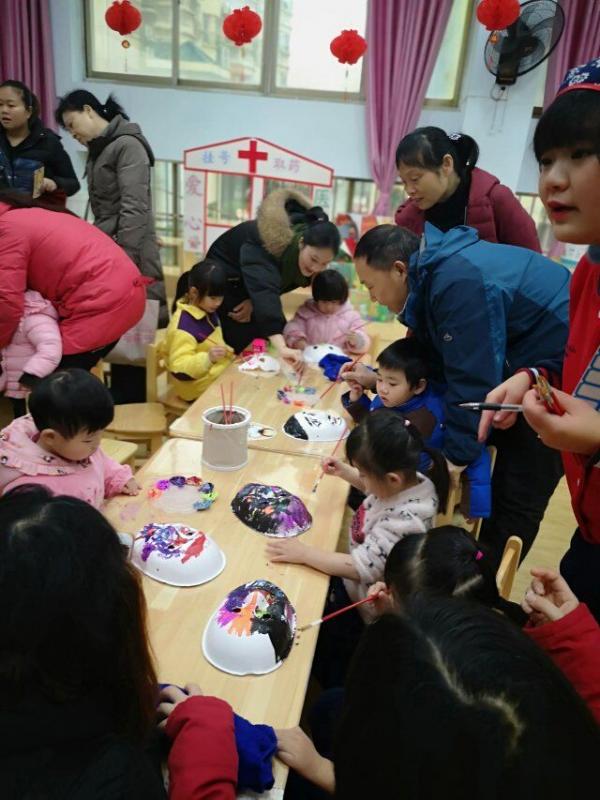 逛庙会3_wps图片.jpg