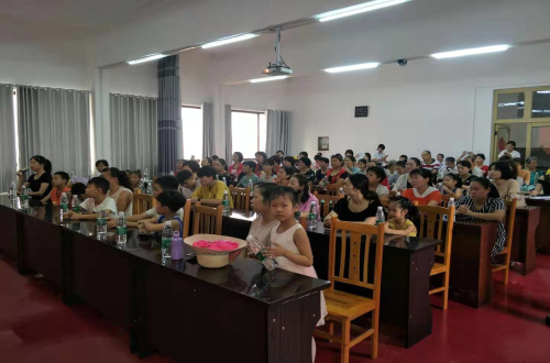 微信图片_20190809172913_编辑.jpg