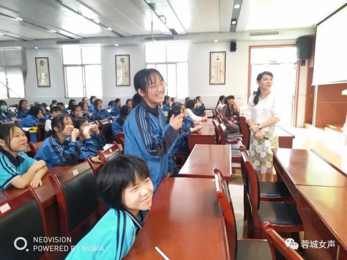 鹿峰中学讲座2.jpg