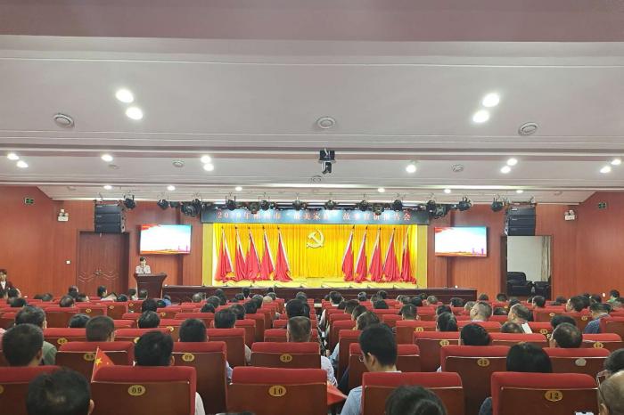 “最美家庭”故事宣讲报告会现场 (2).jpg
