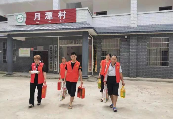 肖红1.jpg