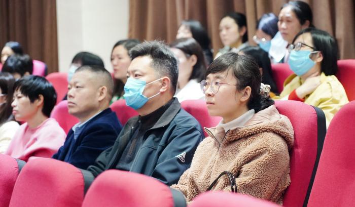 听课.jpg