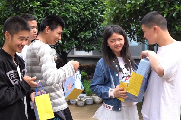 eac7a998ae0947edb15f5f3c9e5d163.jpg