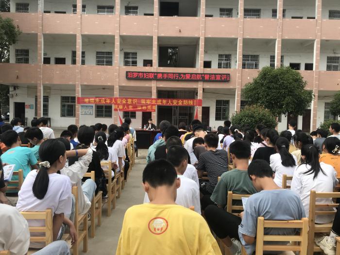 讲座.jpg